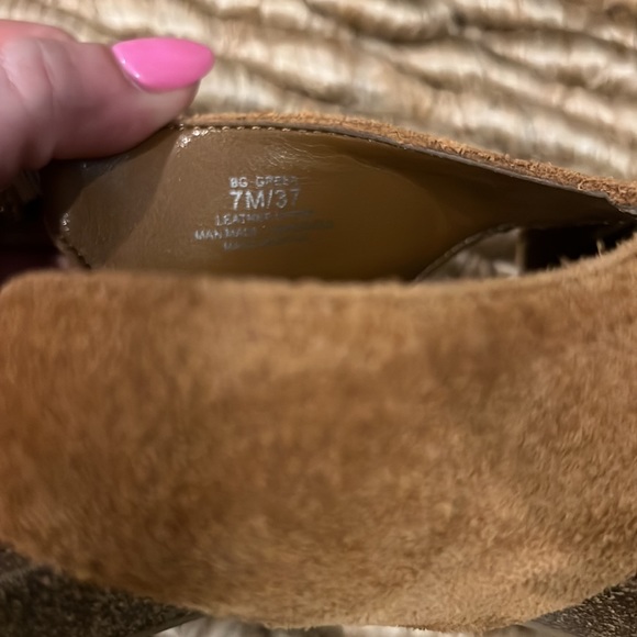 BCBG Heels - Picture 7 of 7